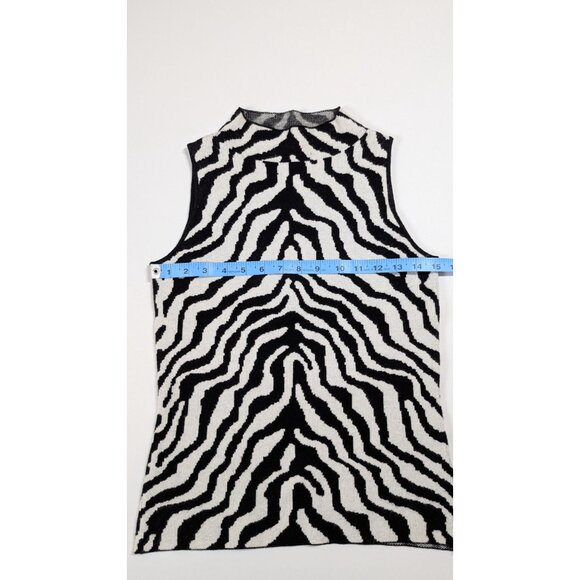 T Tahari Zebra Print Sleeveless Sweater Mock Neck Top Edgy Mob Wife - Picture 7 of 8